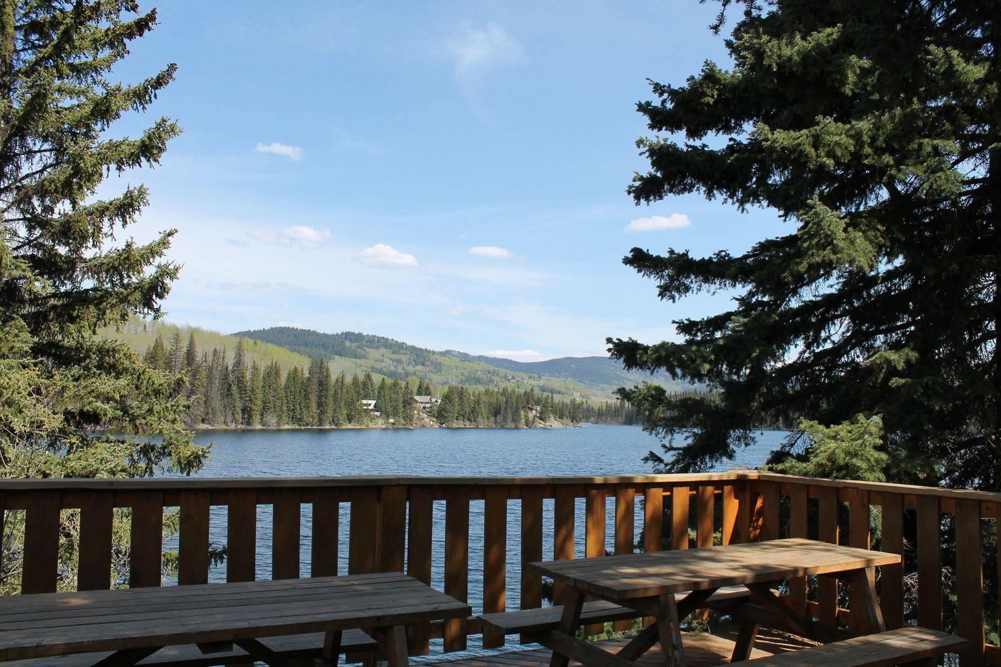 Lac Des Roches Lodge