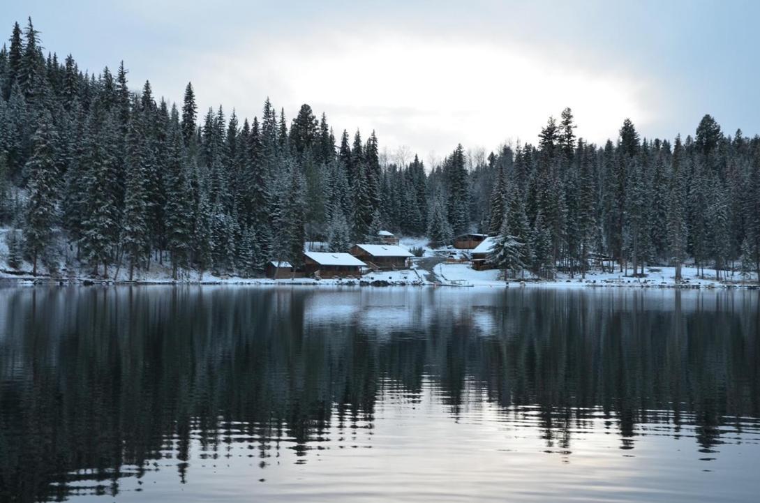 Lac Des Roches Lodge Bridge Lake
