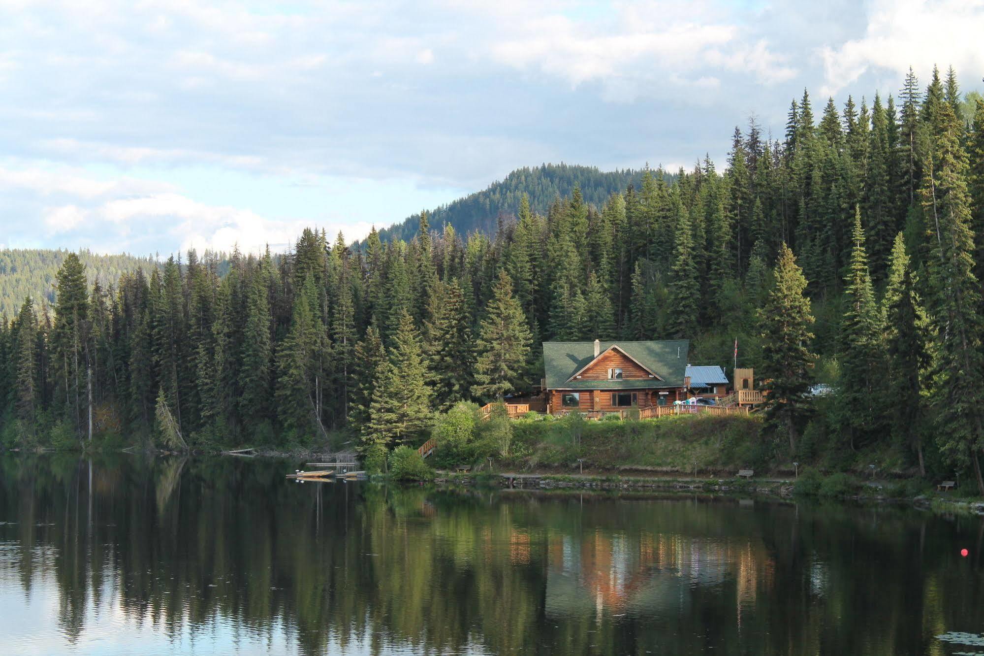 Lodge Lac Des Roches Bridge Lake