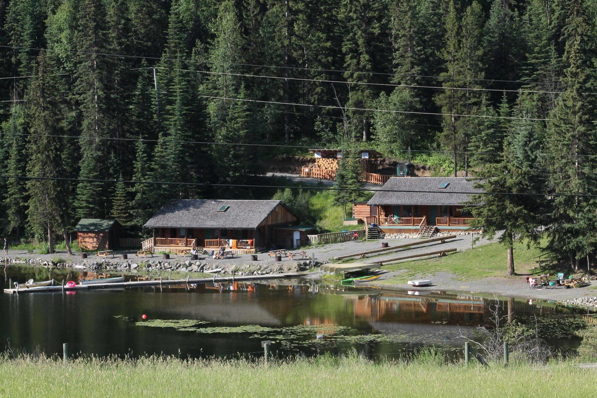 Lodge Lac Des Roches Bridge Lake